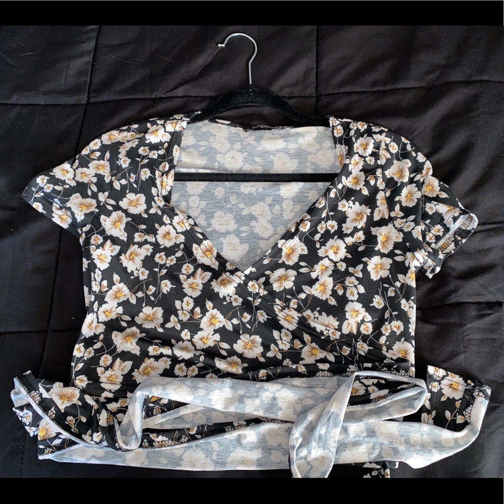 SHEIN Wrap around top